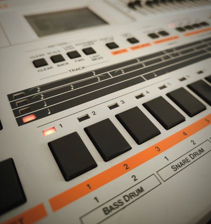 Roland-TR707
